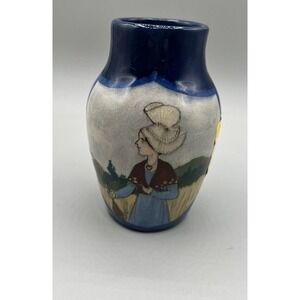 Vintage Blue Hand Painted Base Signed By Artist Glazed 5" Tall Studio‎ Pottery
